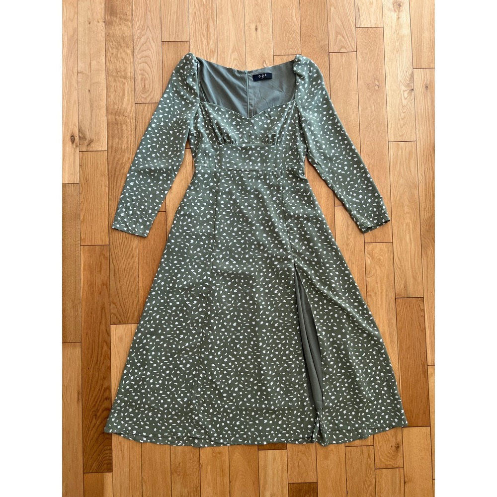 OPT O.P.T. Sage Green Long Sleeve Midi Dress Sweetheart Neckline Womens Size M